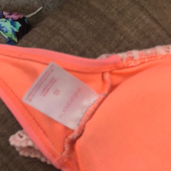 bikini top - Picture 2 of 2